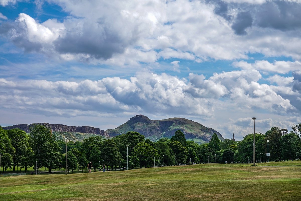 Nice #clouds over #ArthursSeat from #BruntsfieldLinks #edinphoto