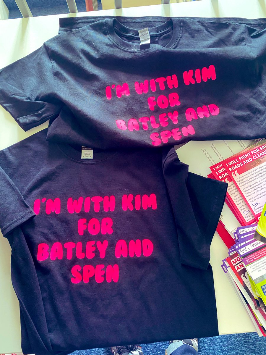 In Batley & Spen on my way to Hull for my dad’s 60th birthday - great welcome from @kimleadbeater and team; three fun campaign sessions with @FabianLeedsNE, @_OliviaBlake, @cllrjudithblake, @doylematthew, @philipnormal, @MrBaileyM and many others. Good luck Kim! #labourdoorstep