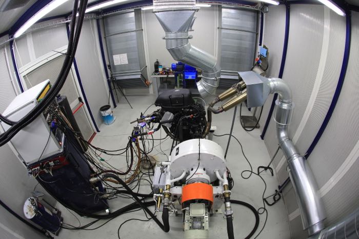 TestingEngine's tweet image. #engine #dynoroom setup ready!

#REengineeringenginetesting #dyno #dynocell #enginedyno #dynamometer #motorvalley