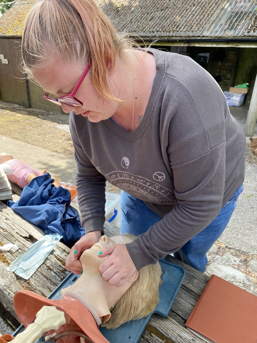 drpaulbarratt's tweet photo. Brushing up on remote first aid skills with @TunneyAmber https://t.co/4huNjLufvp