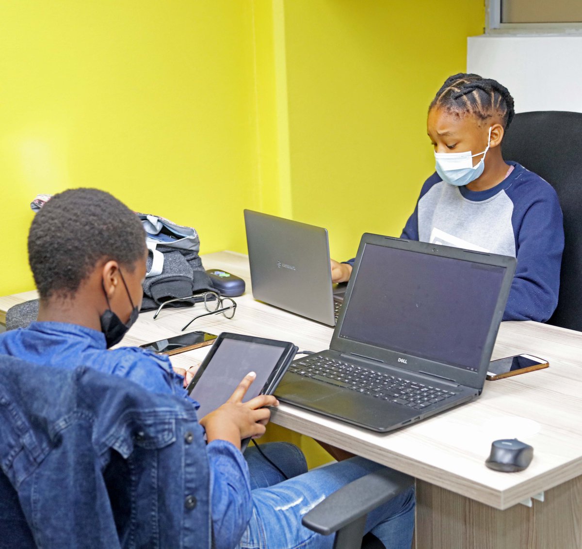 Tnngcobo's tweet photo. #mapholobafoundation and #godigitalsafoundation hosted coding classes for teenagers. It was pleasing to see the kids highly engaged and interested #takingSAintofuture https://t.co/9Scve1hNxL