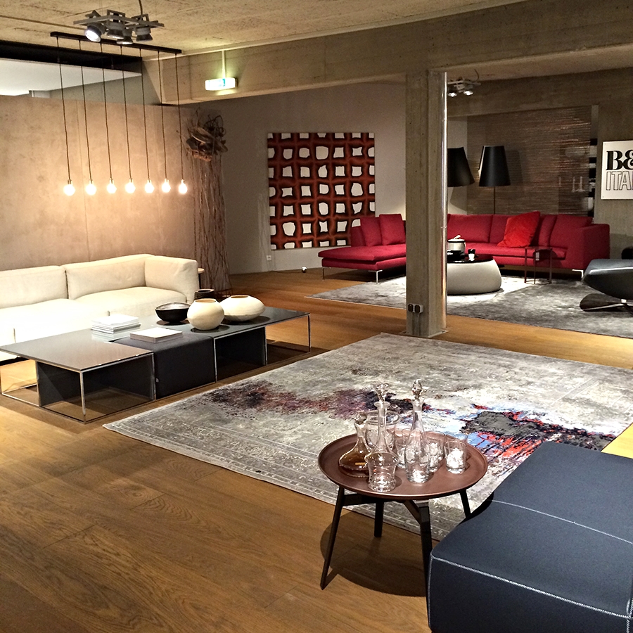 Check out the beautiful rugs from this great feature on Vartian showrooms around the world vartian-carpets.com/inspiration-1#… #vartianrugs #interiordesignIreland #luxuryrugs #rugsIreland