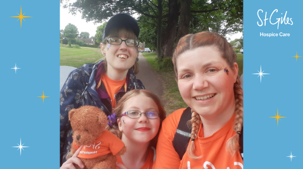 StGilesHospice's tweet photo. Here's our Healthcare Assistant, Amy, with her daughter Ellanor.

Amy's walking in memory of her mother-in-law, Sandra, who was supported by St Giles in her final days 🧡

Give them a wave if you see them around Lichfield this evening! 👋 #SolsticeWalk https://t.co/CdipQG6DYJ