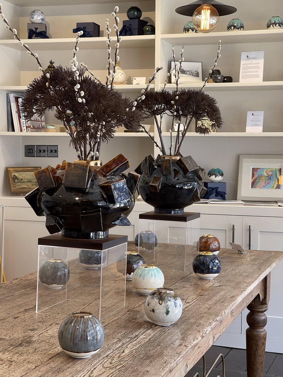 theartfulpotter's tweet photo. New work now on display in the gallery https://t.co/5LsItj33Mx #contemporaryceramics #coast #pembrokeshire #studiopottery #welshart #britishceramics https://t.co/rOsYwD7QCJ