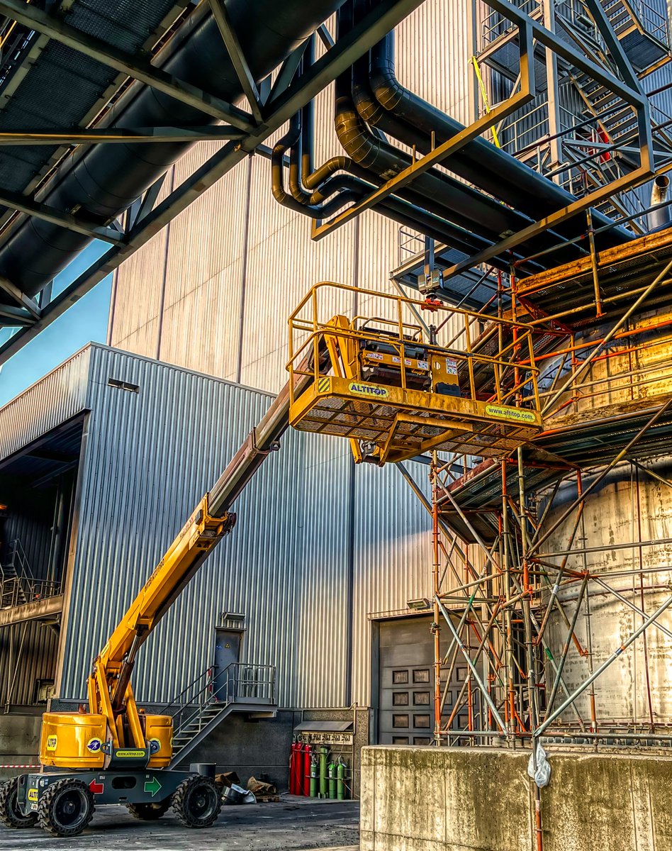 NX2 BV –  Zeehaven Gent - 3D scanning tank ifv tank analyse studie. Controle cilindriciteit en rondheid van de tank.
#NX2 #3Dscanning #3Dmeten #measuring #Experts #SCANtoBIM #Autodesk #FARO #Analyse #Revit
#BuildITConstruction #BuildIT