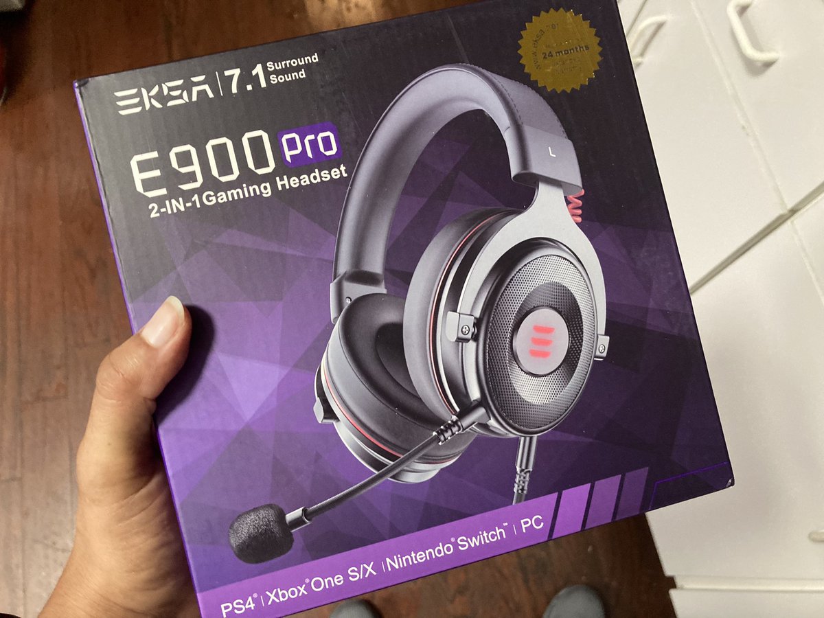 MilanoChickTTV's tweet photo. Thanks to everyone for the suggestions! But I wasn't trying to spend more than $100 on a pair of gaming headphones. 😂 I'm sure the quality is so much better on those, I just needed some that wouldn't hurt my #babyears and I found some for $40 on @amazon 💜 #babysteps #twitch https://t.co/wsSHSSSCLU