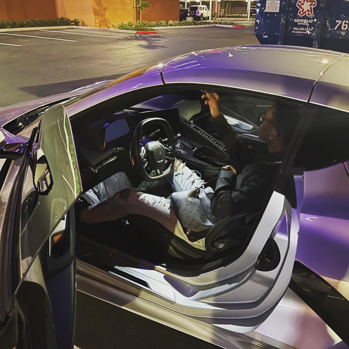 Devsteezy's tweet image. Let Me Motivate You To Live Your Best Life 💯