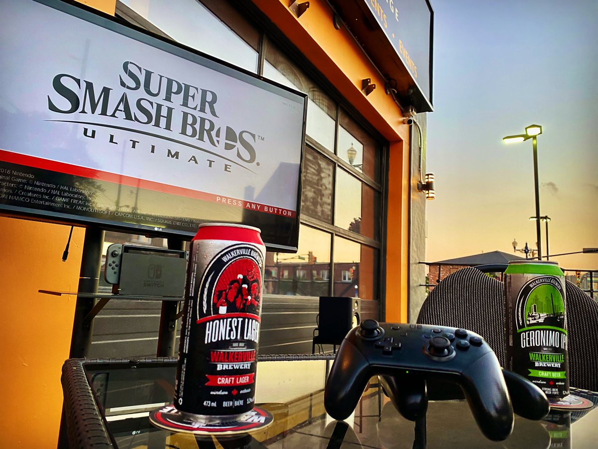 ezymode's tweet photo. Looking for the perfect date night? Or maybe just a fun place to hang with the squad? Well look no further! We offer free video games with your patio experience!
Come spend your Saturday with us ๐
#ezymode #gaminglounge #videogames #patioseason #supportsmallbusiness https://t.co/QmzKmasPBG
