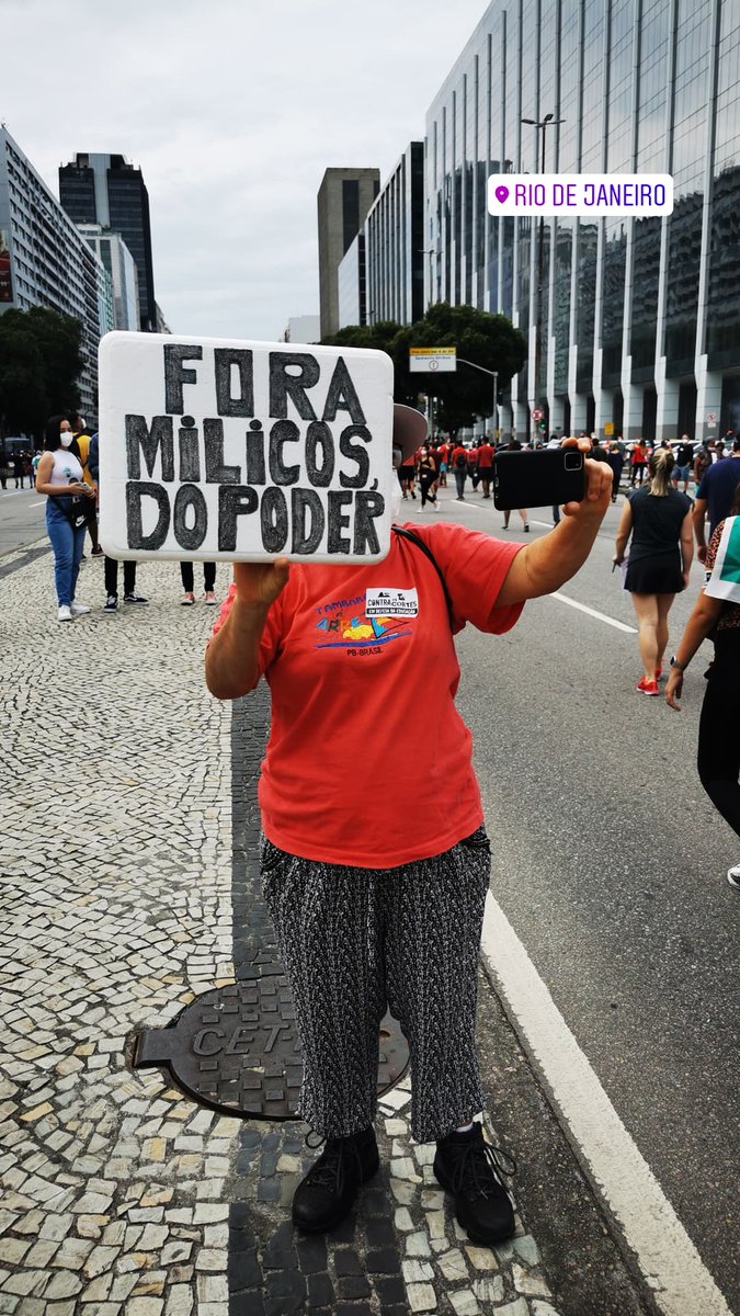 bombozila's tweet photo. #19J #RioDeJaneiro #ForaBolsonaro
#CoberturaNacional #CoberturaColaborativa #MídiaLivre #VideoELuta #Midiandependente #VideoAtivismo #AbyaYala #ImagensDeHoje #LuzDoAmanha https://t.co/IOojSKWXoF