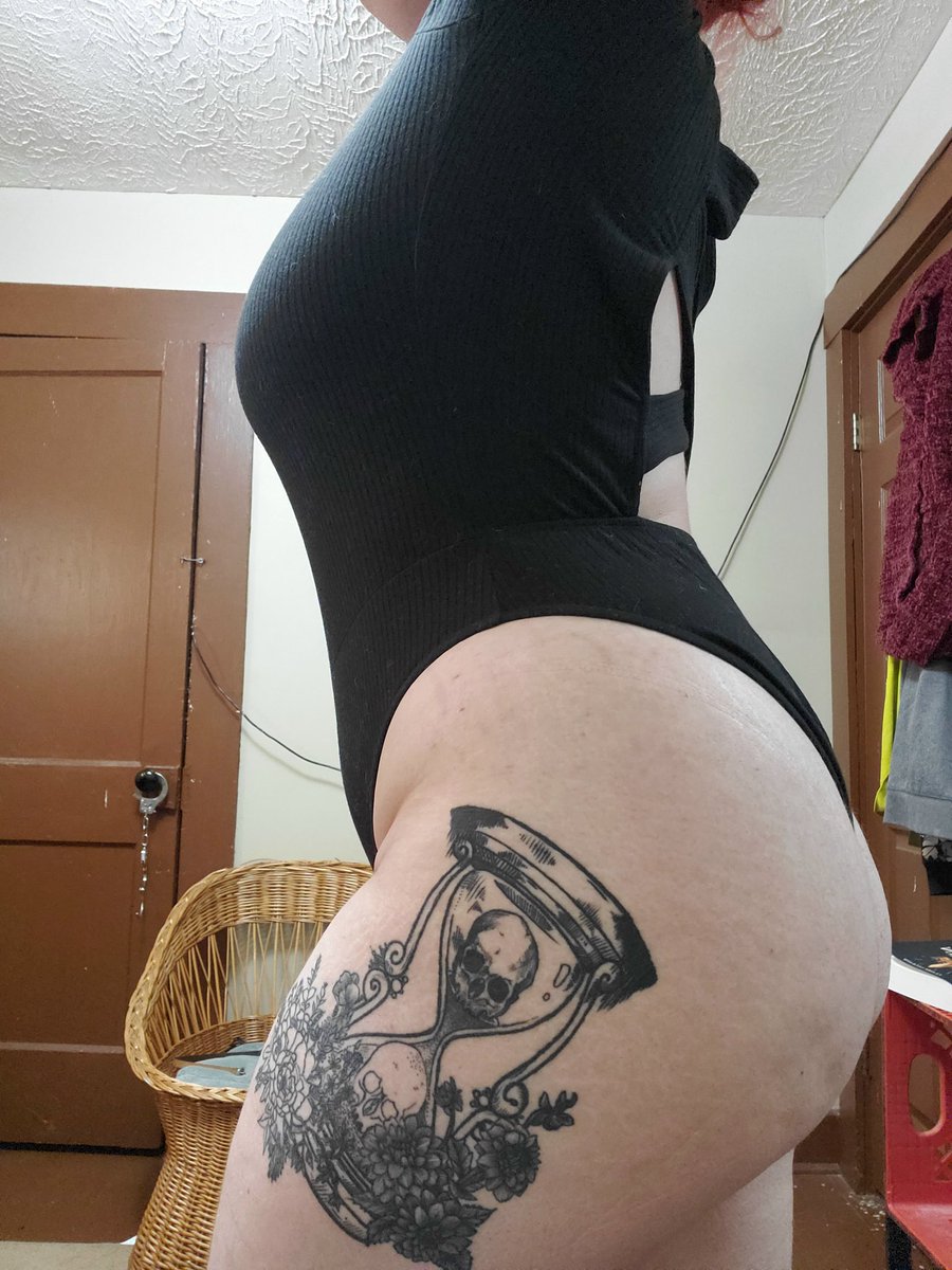 WenIDye's tweet photo. @OnlyFansHero https://t.co/tuRSkWoIDj https://t.co/qknCLkYQJo