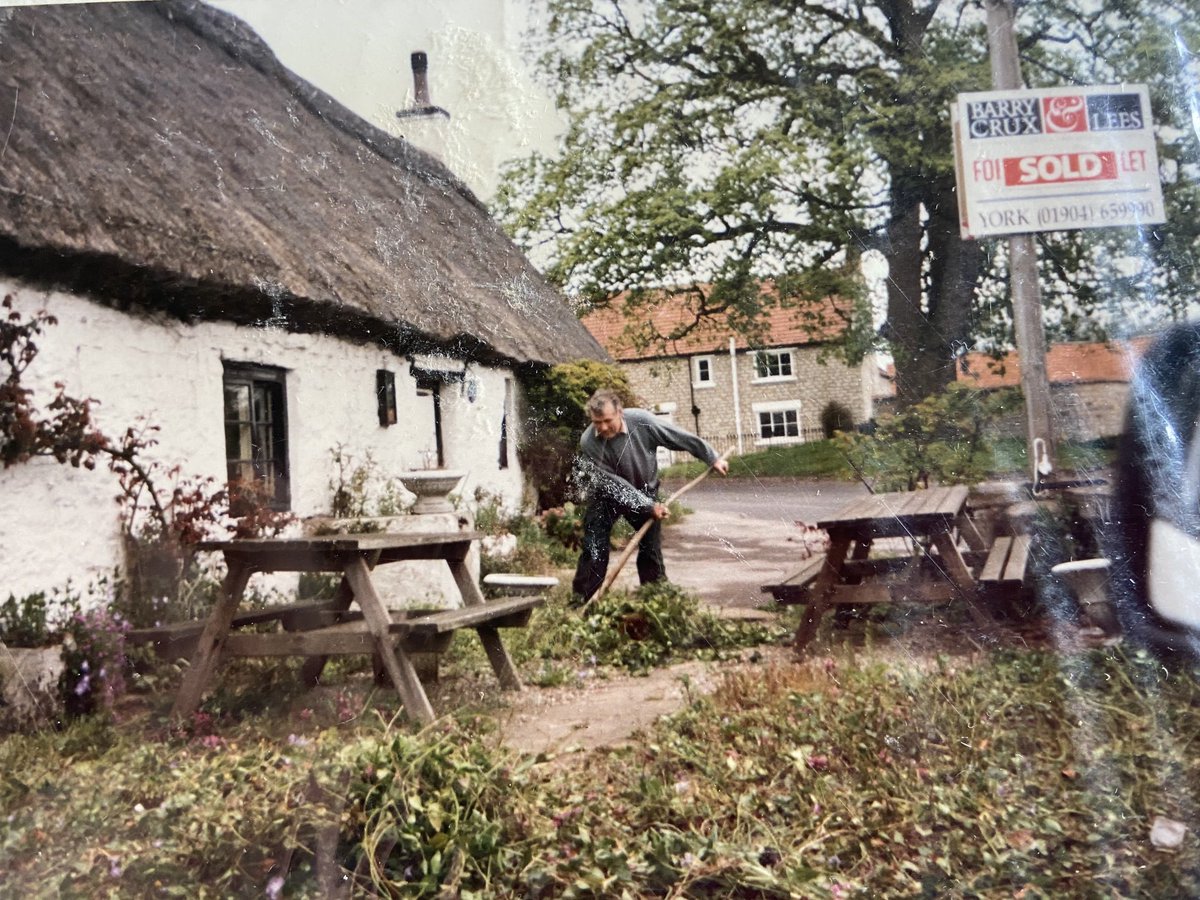 TheStaratHarome's tweet photo. Happy 25th anniversary to us!Who’d have thought it?it’s been an interesting journey,from 20th June 1996 to today.Unwanted,for sale for years &amp; eventually closed��.the rest they say is history! Thank you to everyone concerned from day one to the  present day…⁦AP &amp; Family x 1/4 https://t.co/SNt6XZpOd7
