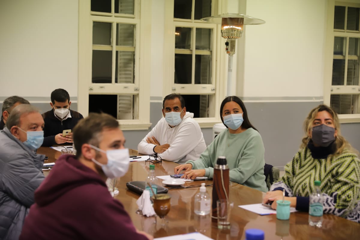 Hoy participamos, de manera virtual, de una nueva sesión del Congreso Provincial del Partido Justicialista de Buenos Aires. Tenemos el firme compromiso de seguir militando unidos para construir una Argentina con más igualdad y justicia social.