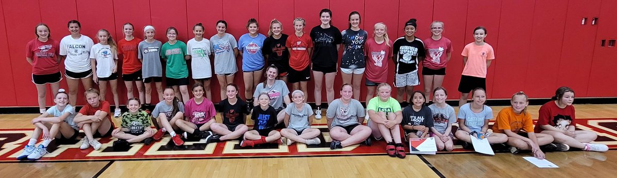 FUHSLadyFalcons's tweet photo. Our grades 5-8 session just finished up! What a bright future our program has! Hopefully we will get to spend more time with these girls over the next month as they were so much fun to work with! It truly is a great day to be a Falcon! #FalconPride #FutureLadyFalcons https://t.co/m2FA5FWtjf