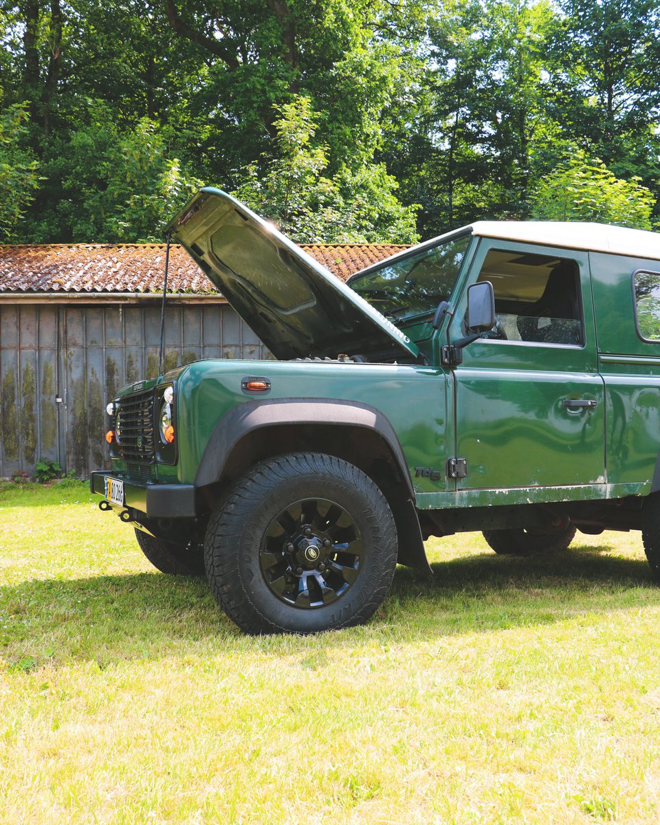 TirsbaekTV's tweet photo. New videos coming very soon! 🙌 What’s everyone working on this weekend? #TirsbaekTV #LandRover #LandRoverDefender https://t.co/7ib0s8KPGs