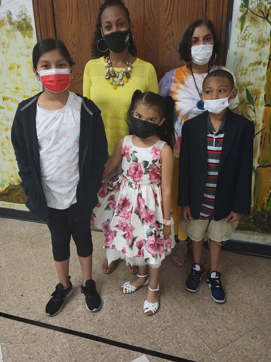 Dr. Valencia Brown-W (@drvbwyatt) on Twitter photo Our students cashed in their Paw Bucks to be Principal and Assistant Principal for the day! They represented well! <a href="/Cynstarr31/">Cynthia Puertas-Heid</a> <a href="/quezada1229/">Dr. Edwin M. Quezada</a> <a href="/YonkersSchools/">Yonkers Public Schools</a> Our students cashed in their Paw Bucks to be Principal and Assistant Principal for the day! They represented well! <a href="/Cynstarr31/">Cynthia Puertas-Heid</a> <a href="/quezada1229/">Dr. Edwin M. Quezada</a> <a href="/YonkersSchools/">Yonkers Public Schools</a>