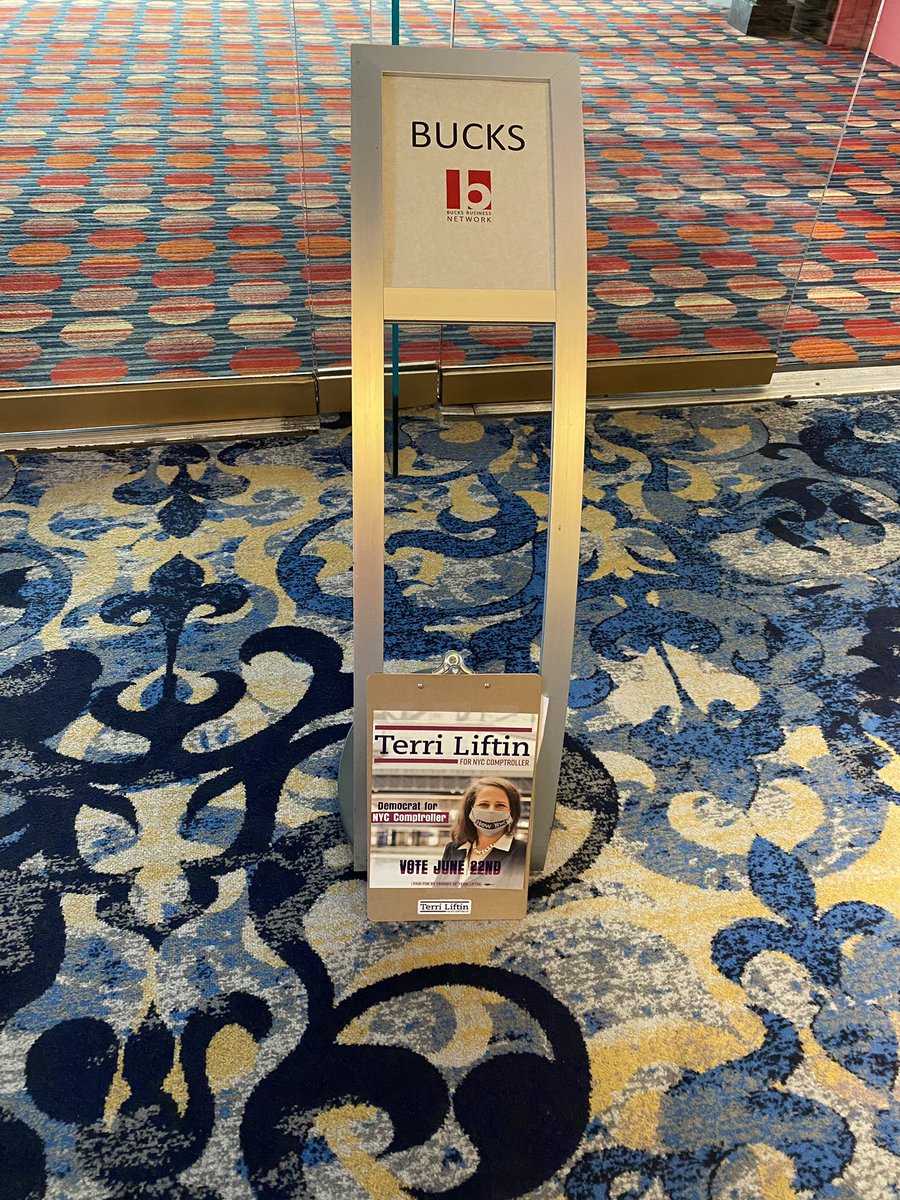 LiftinTerri's tweet photo. Had a great time in Staten Island this week talking to voters! A special thanks to Bob Cutrona for inviting me to speak at the Bucks Club. https://t.co/lovc1RfduZ