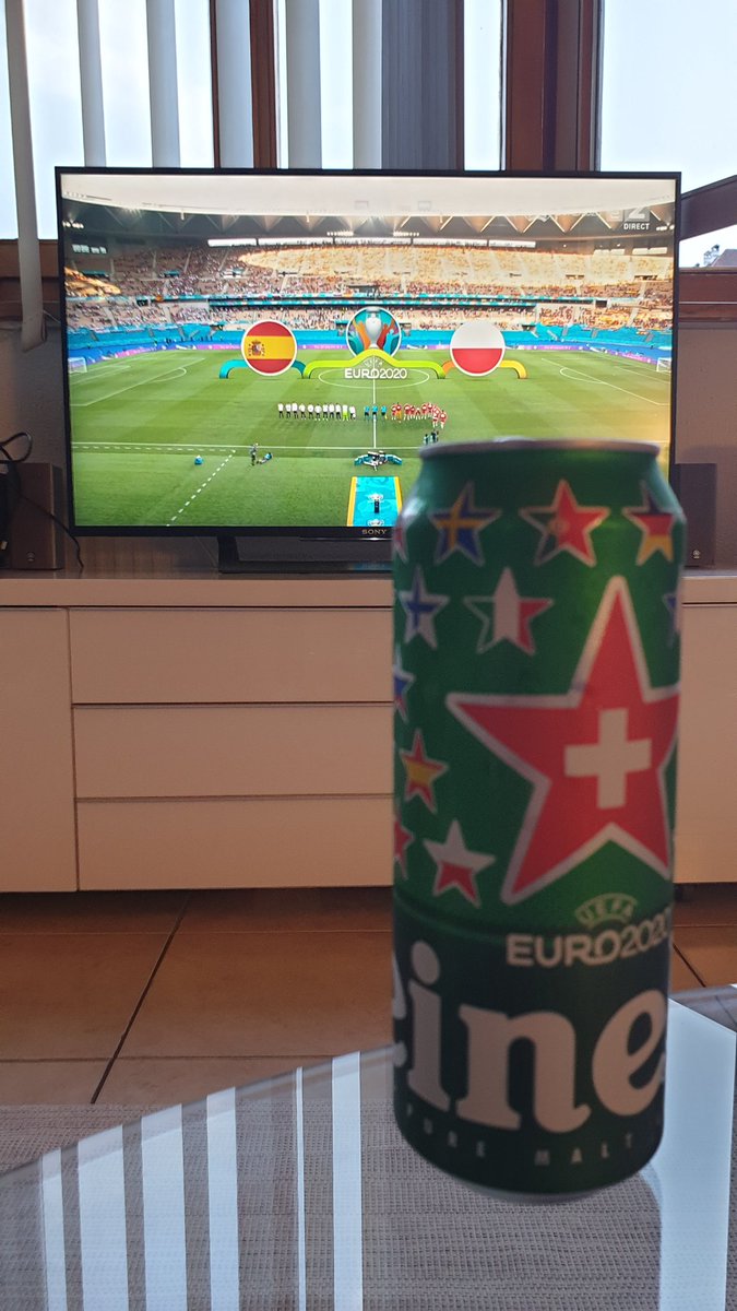 y_yocco's tweet photo. 始まった🇪🇸×🇵🇱❤❤

#POL #Euro2021
#football https://t.co/9gA686LWl9
