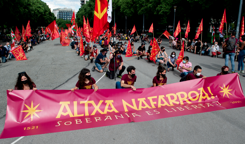 naiz_info's tweet photo. [ACTUALIZACIÓN] El legado de la Nafarroa rebelde empuja por la soberanía 500 años después https://t.co/2QtwPPhrgz Fotos: Iñigo Uriz | @Foku_eus https://t.co/378jFTVms7
