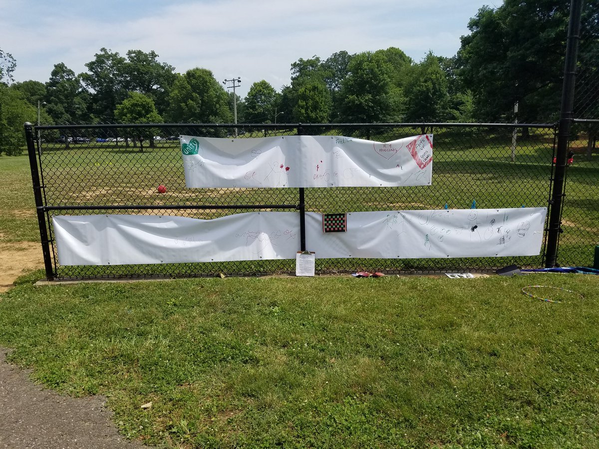 BoydAila's tweet photo. Those in attendance at today's #Juneteenth celebration are invited to write their thoughts about the day on this banner. @vadogwoodnews https://t.co/61HDdppuKF