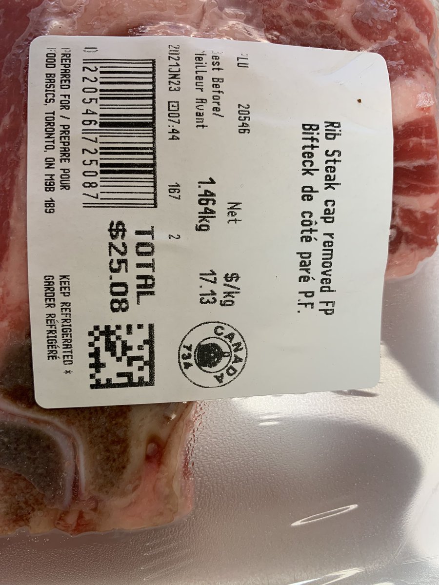 How would a consumer know where this beef was from based on the packaging 
The flyer says Product of Mexico 
From a Canadian plant in Belleville #ontag 
Maybe it’s time the 🇨🇦labels change as well 
Should read Product of Mexico 
Packaged in Canada