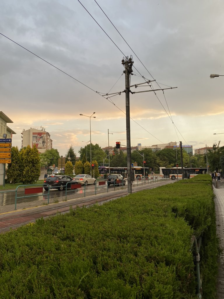 Bazen bana gelir gider seni dert etmeler