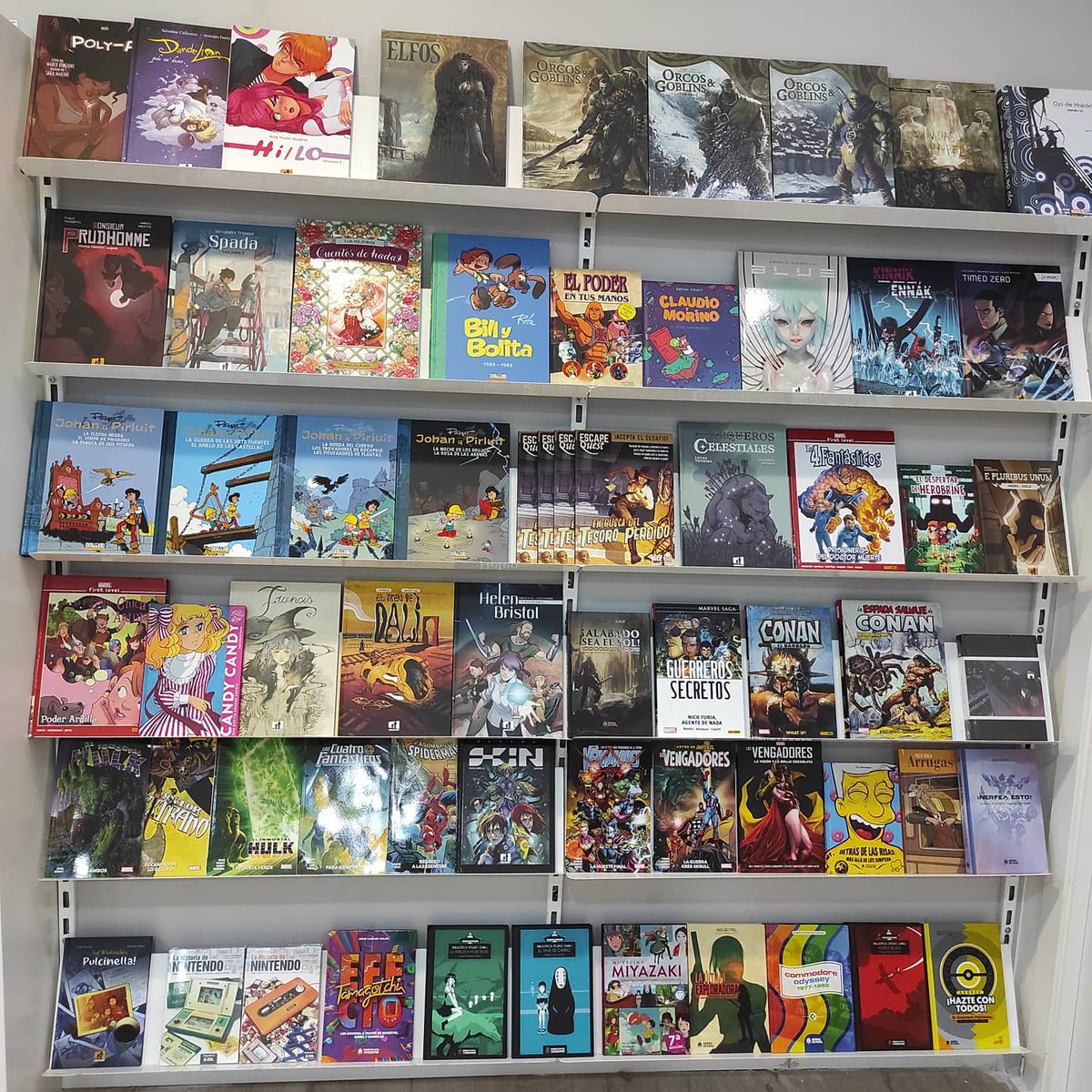 CentralOcio's tweet photo. 💥 Poniendo en marcha nuestra comiteca 📖

Ganas de abrir las puertas 🚪 de Ocio Central ‼️

#comics #comiteca #manga 
#juegosdemesa #santcugat #jocsdetaula #novabotiga #tiendadejuegosdemesa #jocsdetaula #boardgames #boardgamesaddict
#losjuegosdemesasoncultura https://t.co/hdGelREukt