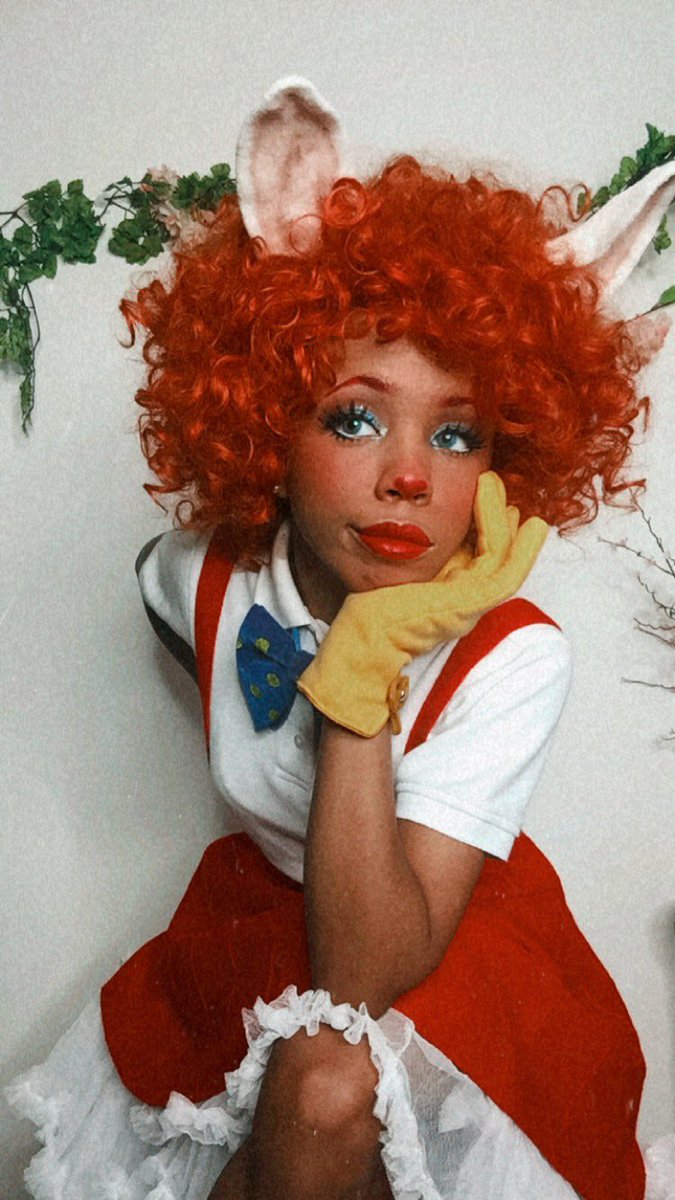 SimplyHunni_'s tweet image. Happy #Juneteenth ~ I’m a Black cosplayer/retro enthusiast who loves to voice act and make my pictures look vintage 😊 
Please share if you’d like to help support my content! 
CashApp: $ayoHunni 
Venmo: Simply_Hunni