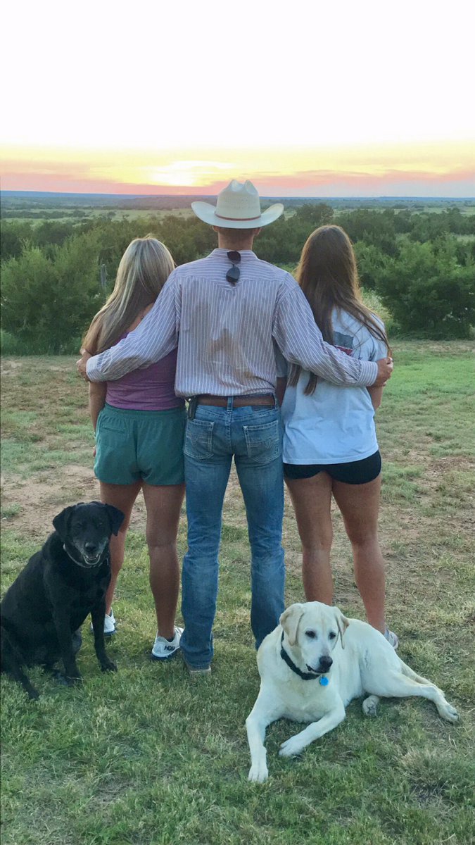 skmahaney's tweet photo. @MahaneyJake @kendallmahaney @peyton_mahaney https://t.co/0fAv9uI8aa