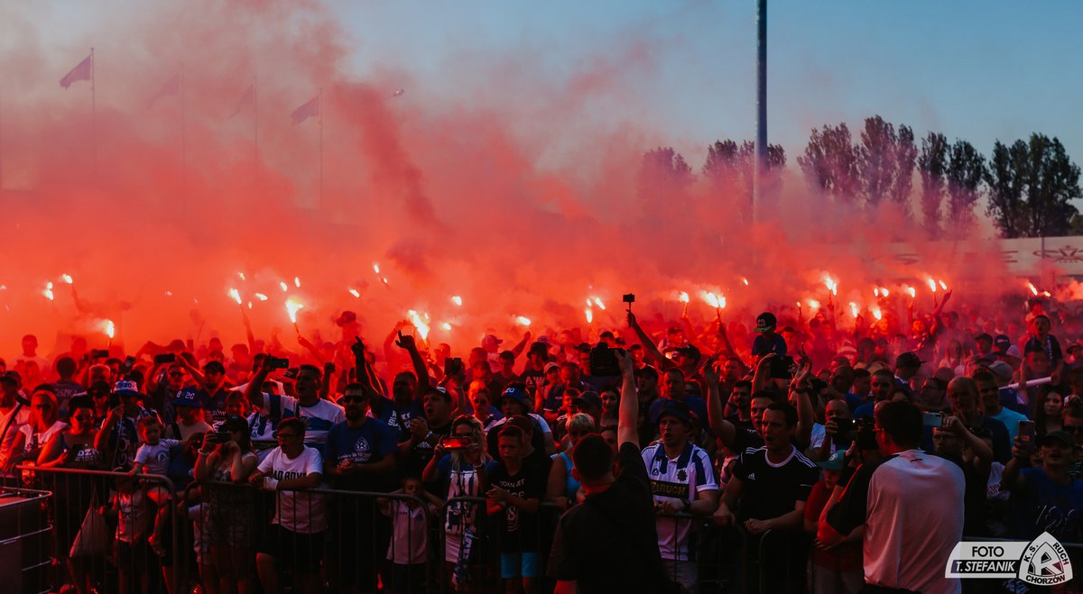 Tak się bawią, tak się bawią NIEBIESCY! 🔥🍾🎉