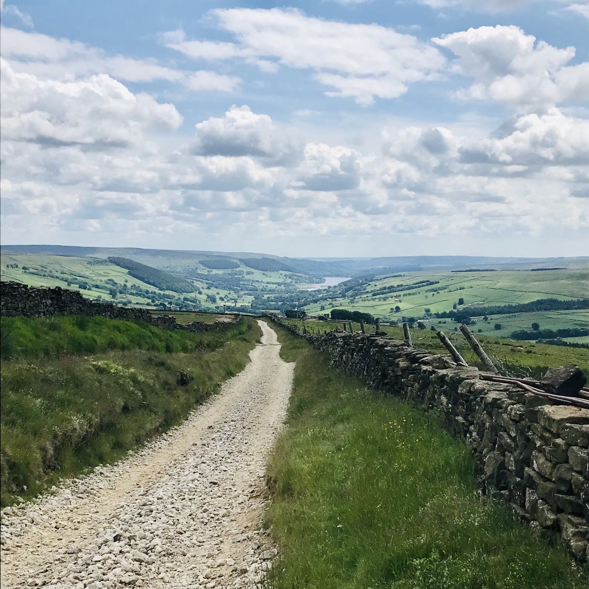 Plewsviews's tweet photo. Today began our challenge to walk the #NidderdaleWay starting at the top end taking in the impressive Scarhouse Reservoir for a great 9.5miler #Walk1000miles2021 #Bigskies #HotJune https://t.co/XoggYeWXEu