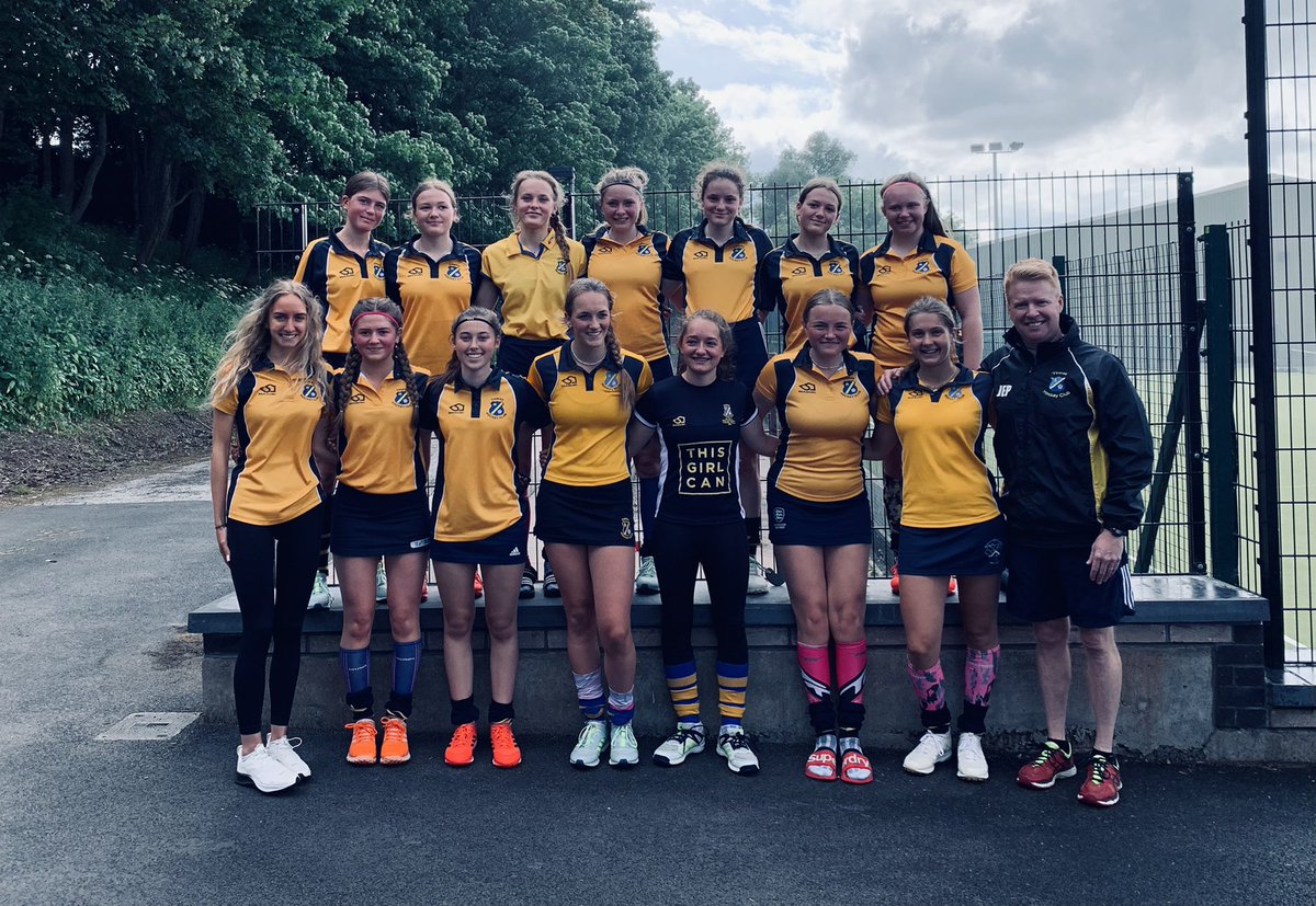 TheJamesPollock's tweet photo. An awesome performance from my awesome @ThirskHC U16 girls 🏑🔥 puts them through to the @EnglandHockey semi-finals #superproud #thesegirlscan &amp; a massive thank you 🙏 to our lovely hosts @ReptonHC https://t.co/idfpJgpocT