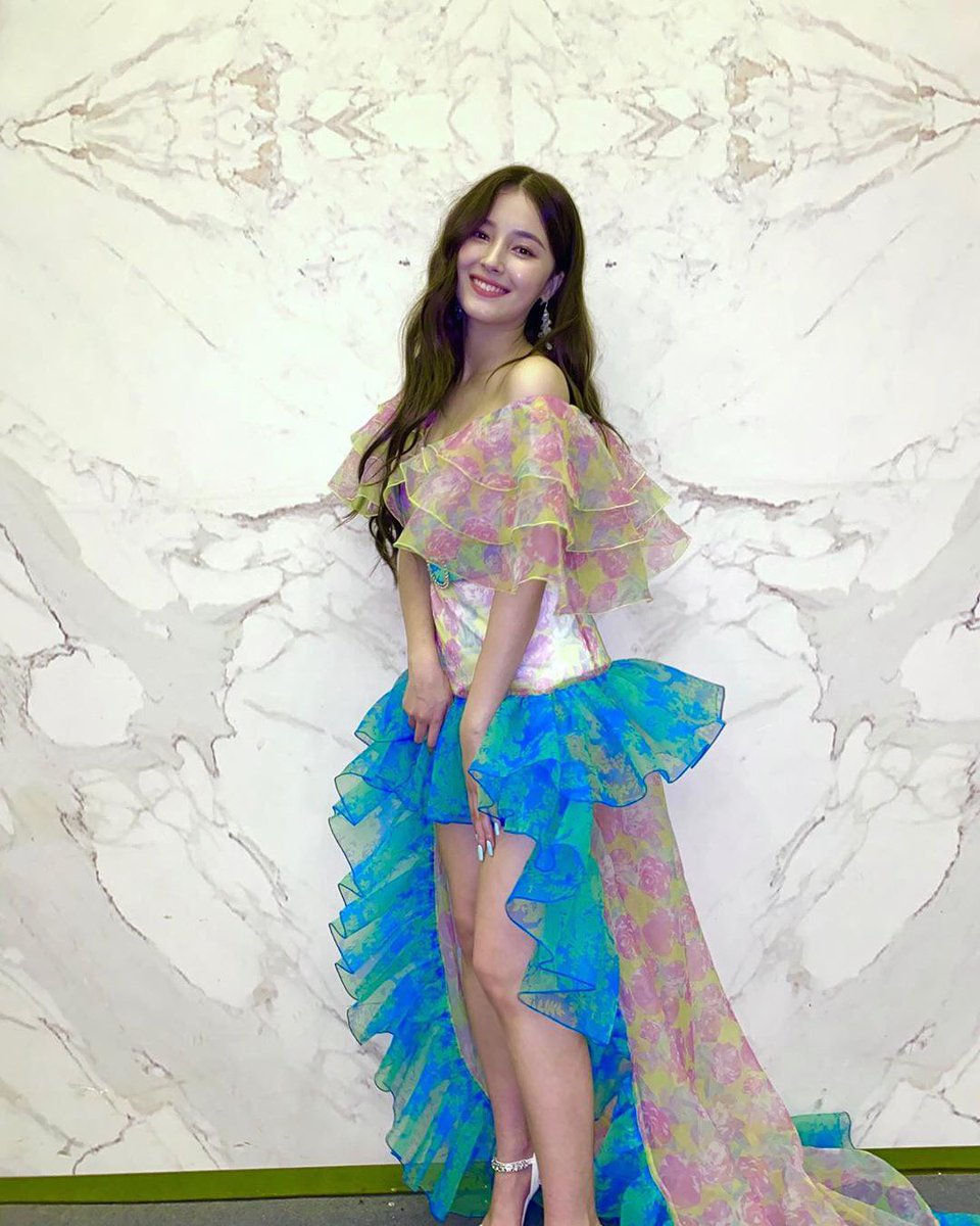cge_yein's tweet photo. ㅤㅤㅤ 📸 𝗒𝖾𝗂𝗇𝗇𝗂𝖾𝒔 𝗎𝗉𝖽𝖺𝗍𝖾 ㅡ #CSGRAM
ㅤㅤㅤㅤ #CSWEDDING #YAWEDDING

Chegou o dia mais esperado pela família Moon e eu ganhei a honra de ser madrinha do casal mais especial do mundo! Ahreum e Yuno desejo que sejam muito mais felizes daqui pra frente, amo vocês. 💖💞 https://t.co/rtCopI21h3