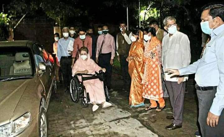 NorulAbsar581's tweet photo. Alhamdulillah!

 BNP Chairperson Begum Khaleda Zia has returned to her home in Firoza after 54 days of treatment at the hospital.
 Photo: https://t.co/vX2jteBPzI