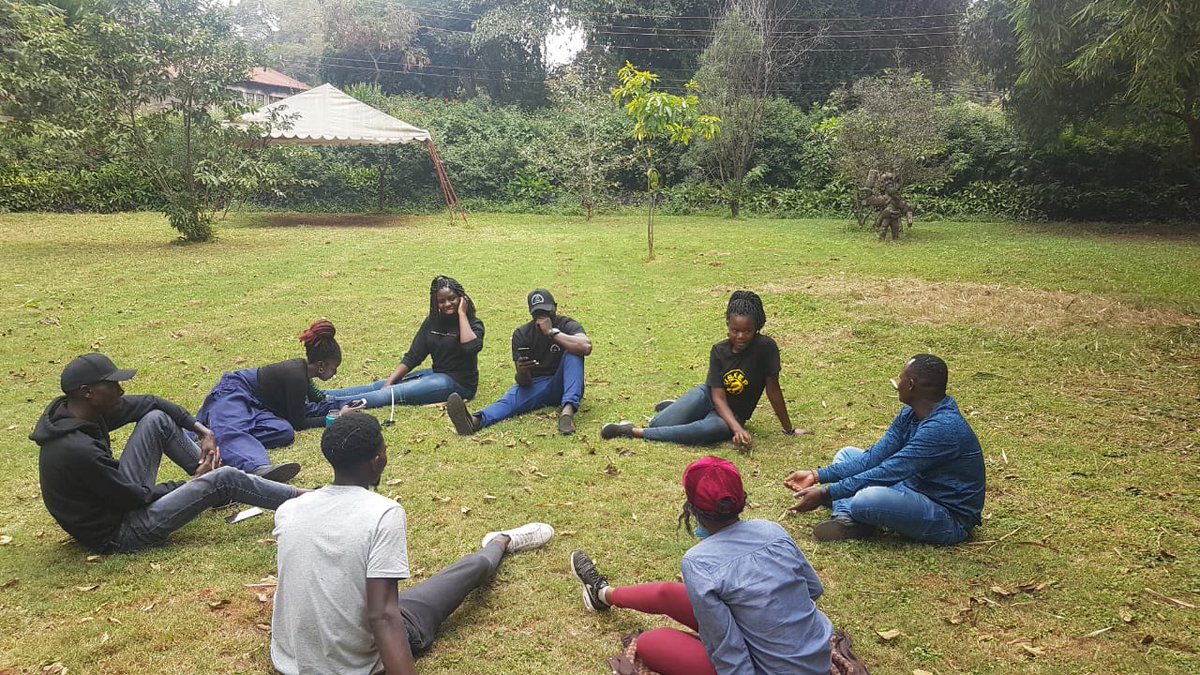 KenyaKujia's tweet photo. Activities are a great way to build confidence. Today, Kujia Kenya team spent some quality time at Paa ya Paa Center, Ridgeways, Nairobi.
#KujiaKenya #ActivityWeekend #CommunityServiceWeek https://t.co/jCaTqb3yDC