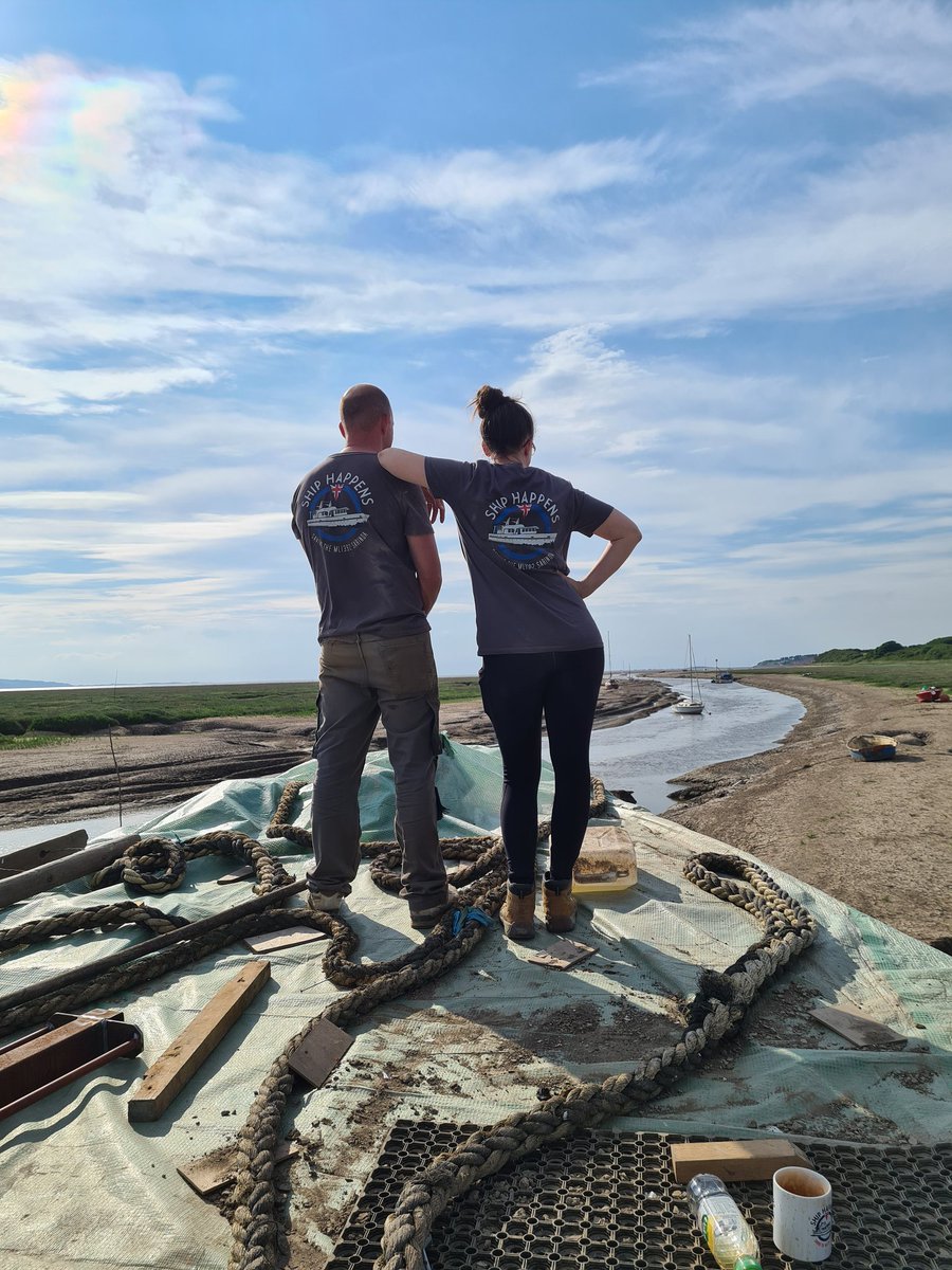 shiphappens1392's tweet photo. Today was a good day! Finally we are making progress on the boat!
Follow us on YouTube to see our journey https://t.co/o8CeLabYut
#shiphappens #boatrestoration #historicboat #ML1392 #HDML #wwII #sarinda https://t.co/631Siznt7r