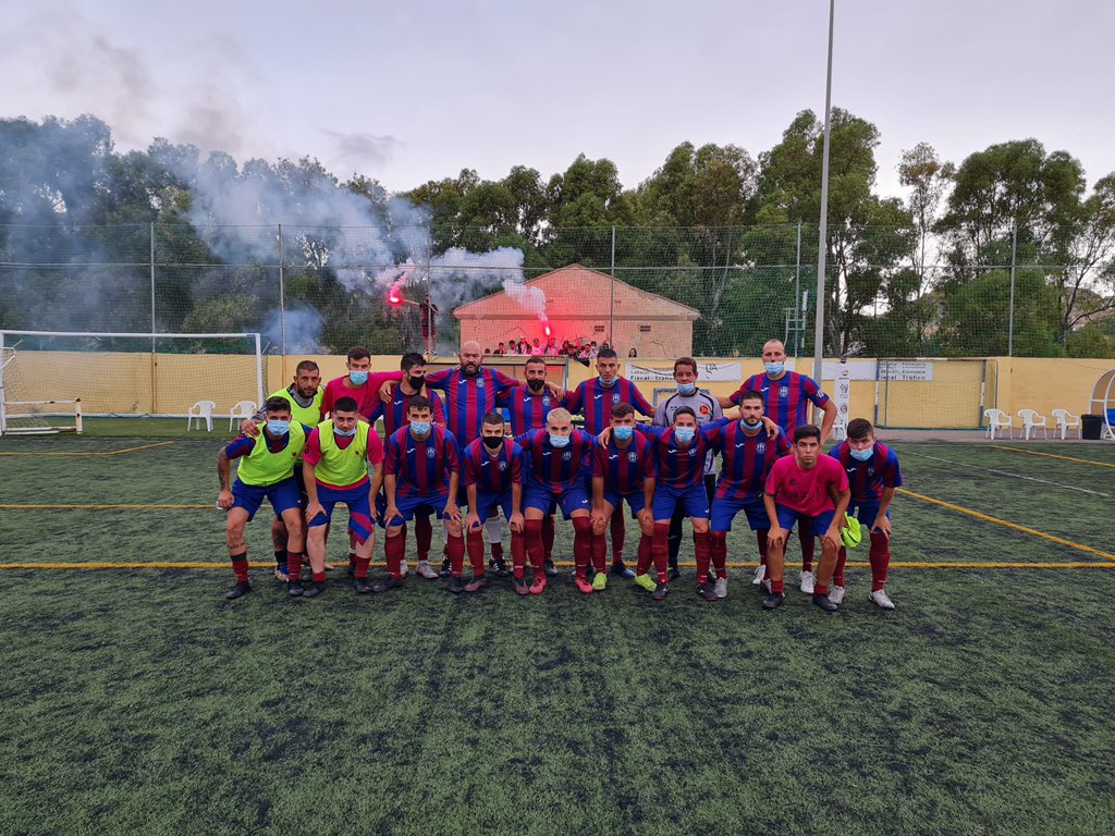 CDminerva2's tweet photo. FINAL FINAL FINAAAAAAL EN EL SECANTE!!!!!!                                                @CDminerva2 3-1 @HuercalOveraCF Supervictoria de los cabrones que supieron hacer el partido que requería.  Estamos a 1 paso de la gloria 💪🏻 https://t.co/SB5iJrskIg