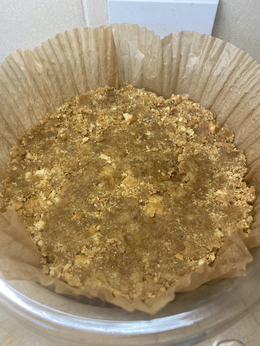 Emma4facs's tweet image. Biscoffi Cheesecake 😍😍😍
Recipe from @AmyTreasureBlog