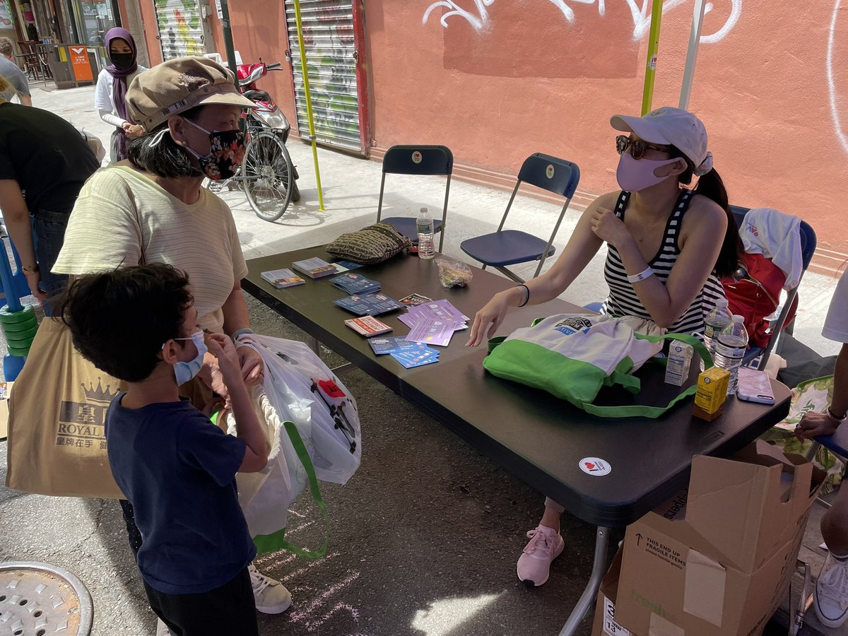 aaaricuny's tweet photo. Successful #GOTV event with @apavoicenewyork and partners in Chinatown today. #rankedchoicevoting #rcv #chinatownny #chinatownnyc #apavoice #nycvotes #cunyvotes #nycprimary https://t.co/HoTfgm78qT