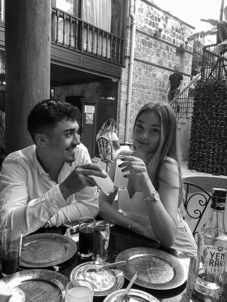 Daha romantik bir olay yok