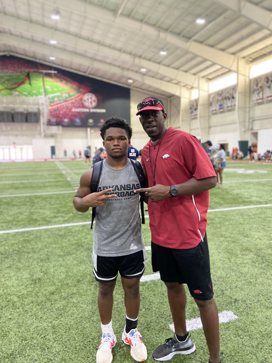 goathopkins10's tweet photo. Want to thank the Arkansas Razorbacks for allowing me to come to their camp and show my talent.. had an amazing time and the coaches showed nothing but loved❤️#WPS🐗@RazorbackFB @CoachSamPittman @FBCoachJSmith @Willkennedy1010 @mvolarvich @HSU_CoachE https://t.co/LBYnOd3sxy
