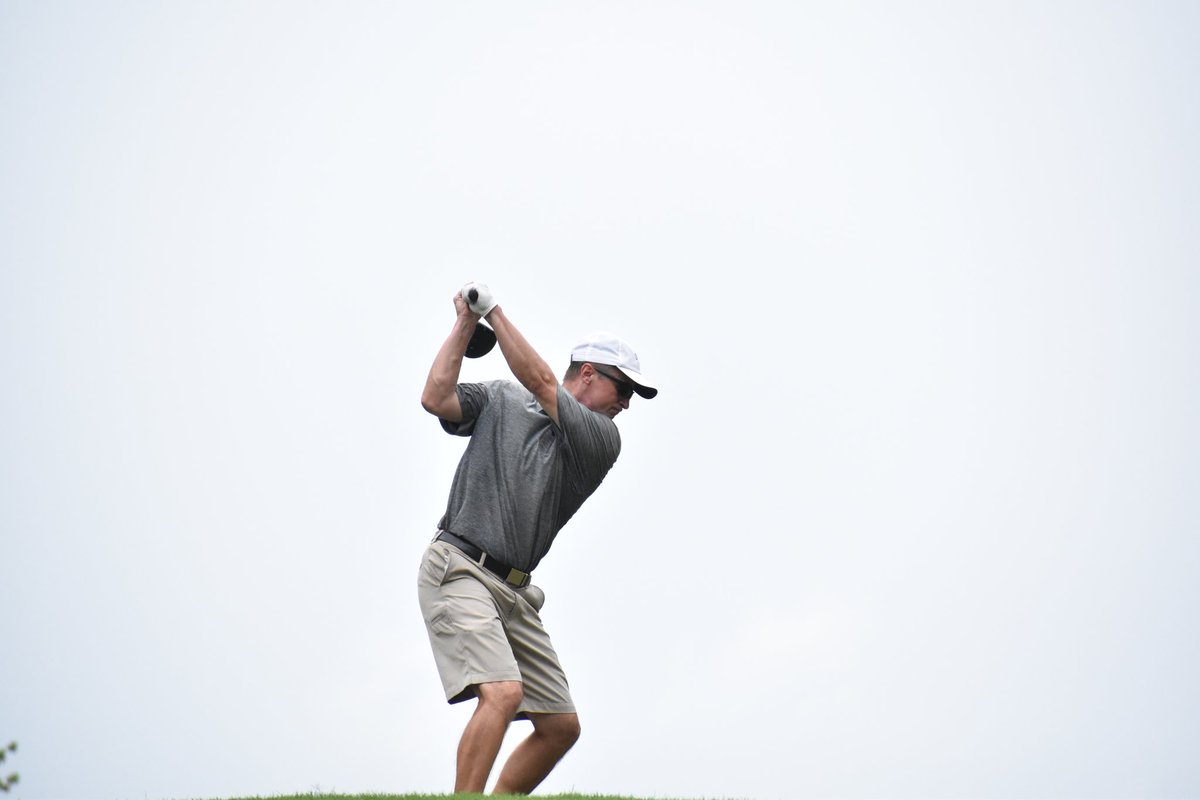 CGAgolf1909's tweet photo. Brian Quackenbush birdies Hole 9, Steiner makes the turn 1️⃣ up over Quackenbush at the #SCAmMatchPlay https://t.co/OUKGXFCDM2