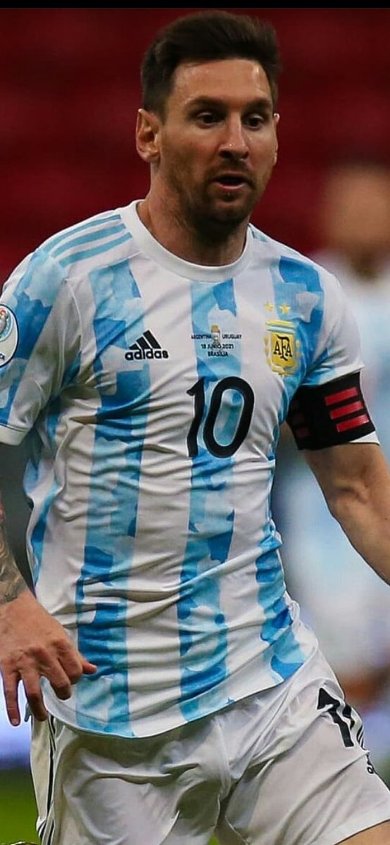 Rodolfo97613881's tweet photo. Leo Messi marcando trusa y paquete. Que delicia https://t.co/aGZeUDkyVw