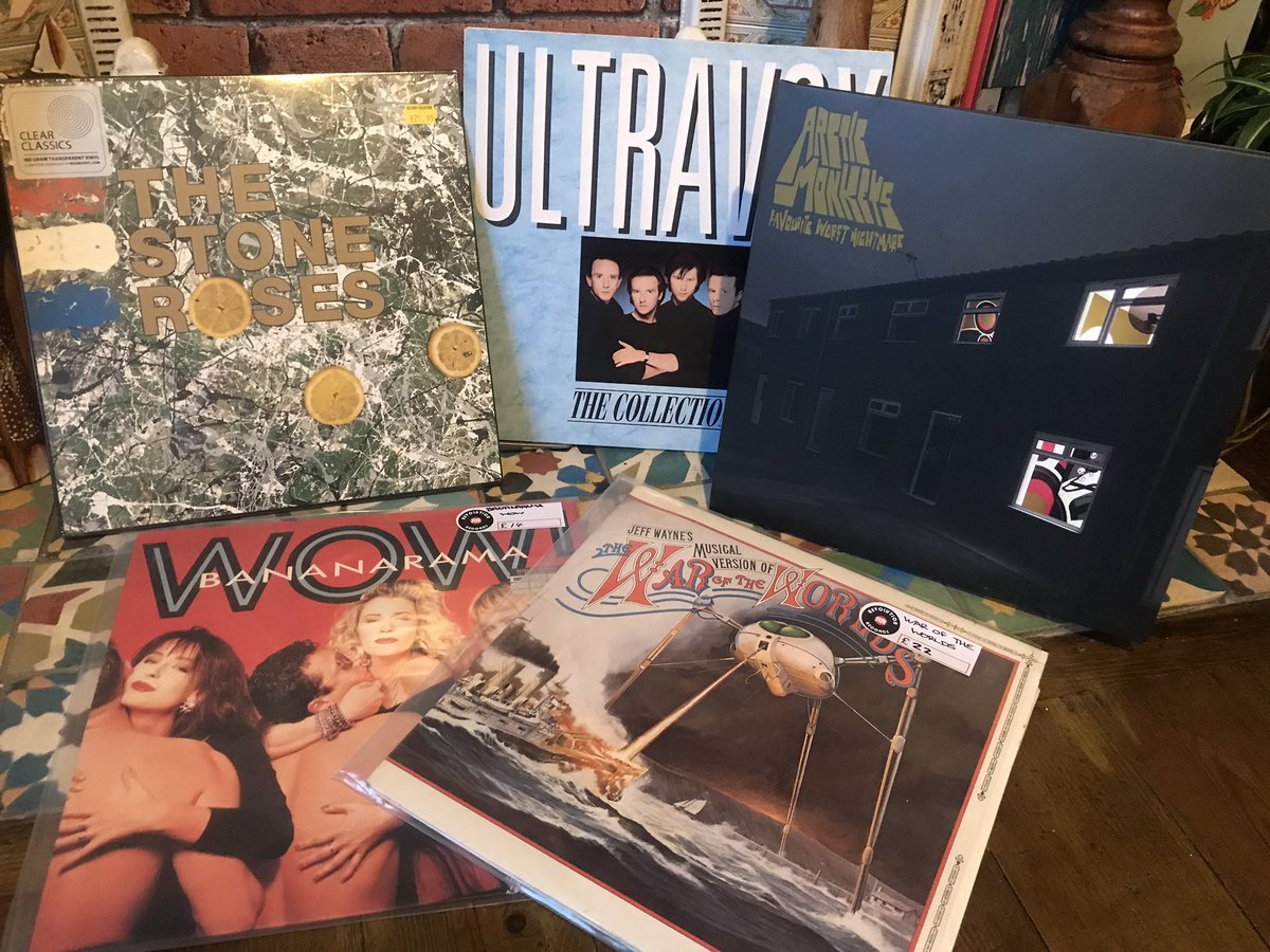 Greg_Beal's tweet photo. A productive day record shopping 🎵 #vinylrecords #vinyljunkie #RevolutionRecords @RCSheffield https://t.co/UpBT7jBJFy