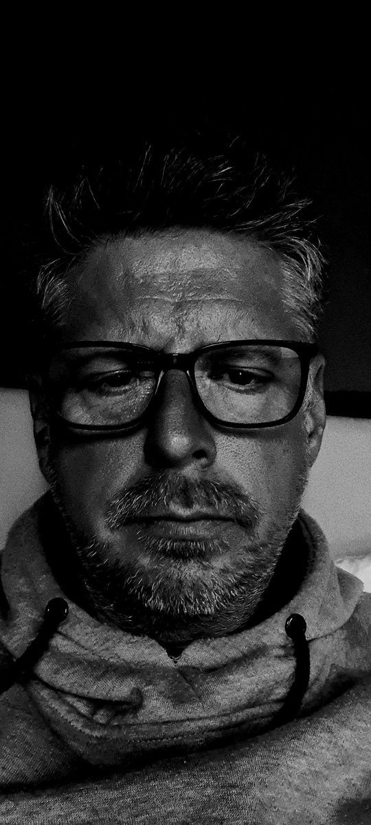 Quietbiglad's tweet photo. 4 days off #blackandwhite #auldbugger #COYS https://t.co/n7cbRS6RDg
