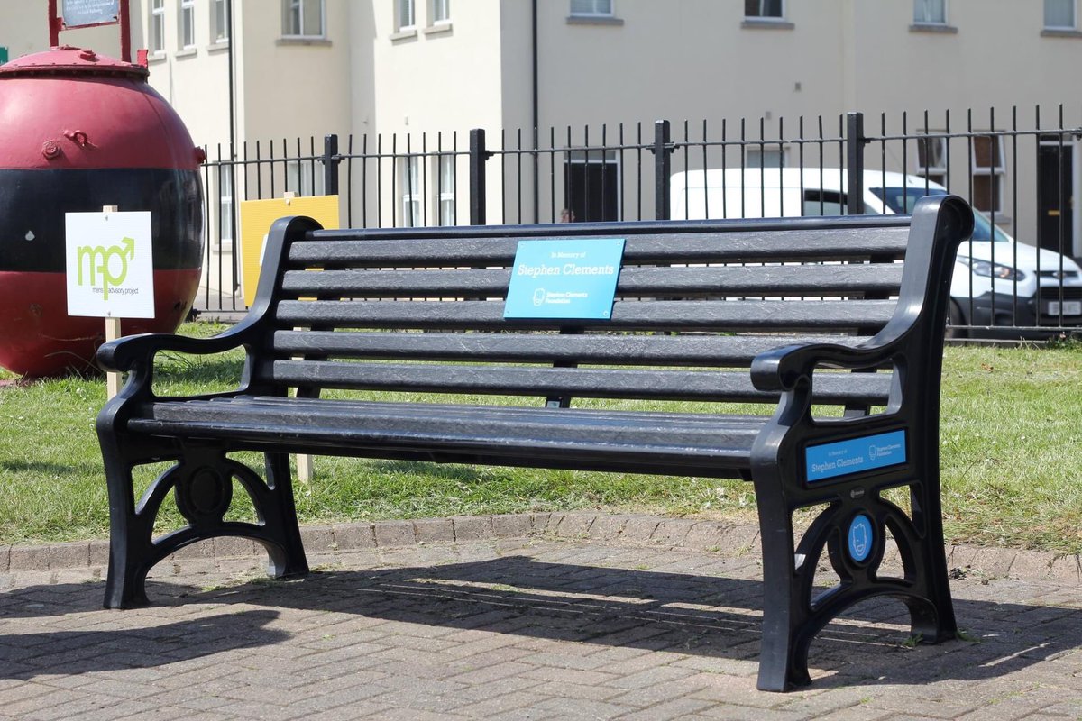 Our #StephenClements Memorial Bench is now in situ 💙🙏🏻🌟

If you're in Carrickfergus, please take a seat &amp; enjoy a wee chat with the legend himself. Reflect on happy memories or just sit + watch the world go by. 

We miss Stephen so much 😢 Together let’s keep his memory alive❤️