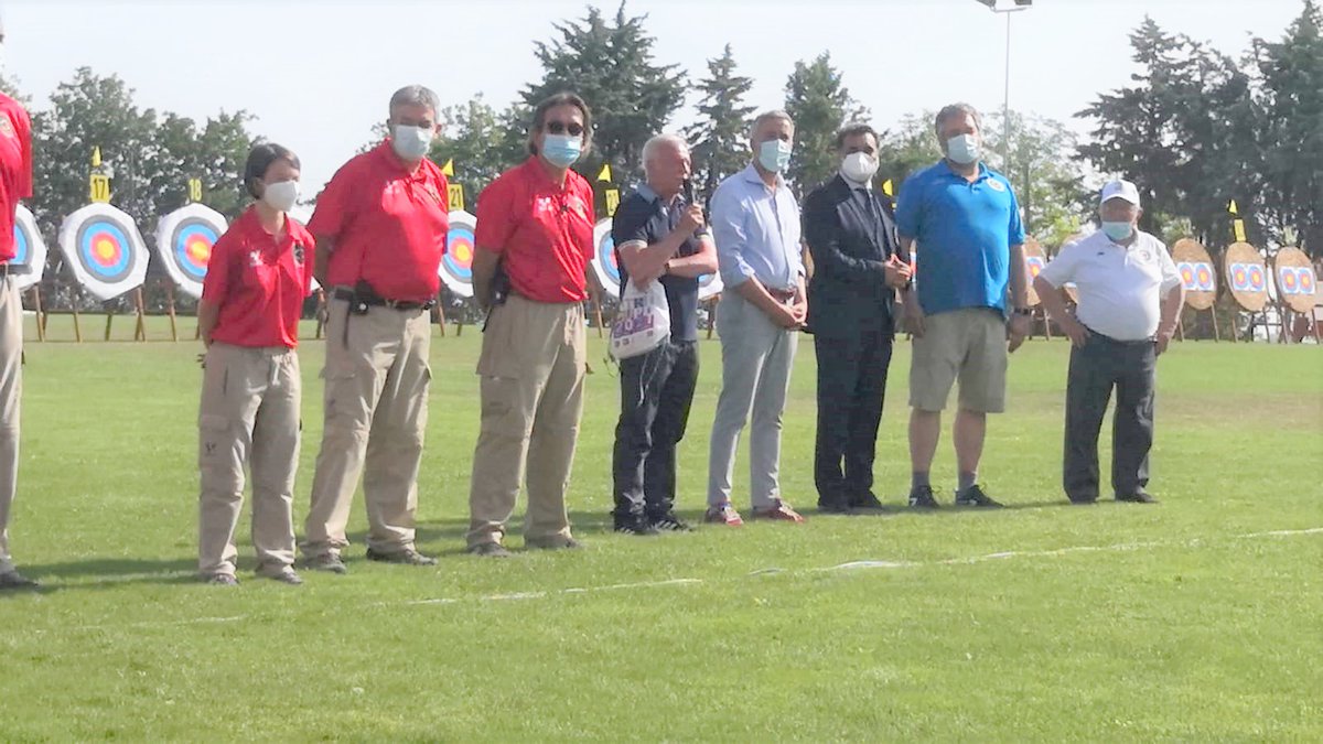 atri_cup's tweet photo. Alcune immagini della cerimonia d'apertura della Coppa Italia Master di tiro con l'arco @FitarcoItalia, che proseguirà fino a domani sul campo dello Stadio Comunale di #Atri, con il saluto delle autorità. #sport #abruzzo #coppaitalia #tiroconlarco #archery https://t.co/dX5wswirR9