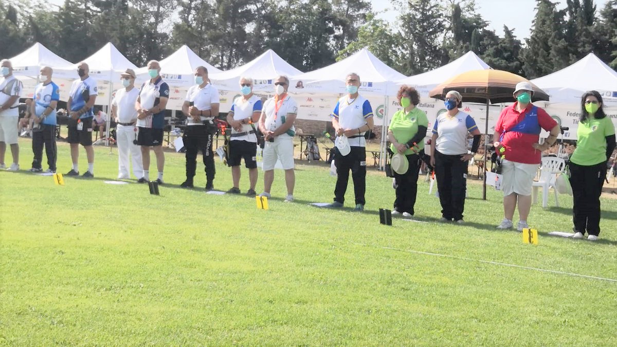 atri_cup's tweet photo. Alcune immagini della cerimonia d'apertura della Coppa Italia Master di tiro con l'arco @FitarcoItalia, che proseguirà fino a domani sul campo dello Stadio Comunale di #Atri, con il saluto delle autorità. #sport #abruzzo #coppaitalia #tiroconlarco #archery https://t.co/dX5wswirR9