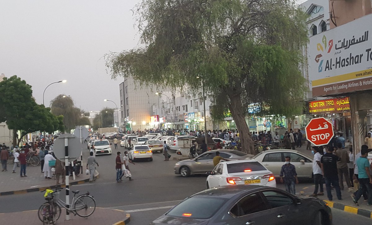 وضع سوق صحار كل جمعه  ، شو اخبارك يا  #اللجنه_العليا