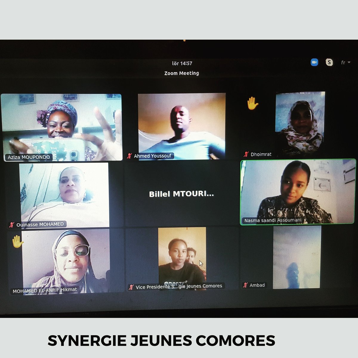 moupondoaz's tweet photo. J'ai eu l'honneur de m'envoler pour les #Comores aujourd'hui. 
J'y ai été accueillie par les #entrepreneurs de #SynergieJeunesComores.

Je me suis entretenue avec eux ils m'ont réellement impressionnée. 

Merci à l'équipe de Synergie Jeunes pour nos échanges  enrichissants. https://t.co/m1Ub57nWcY