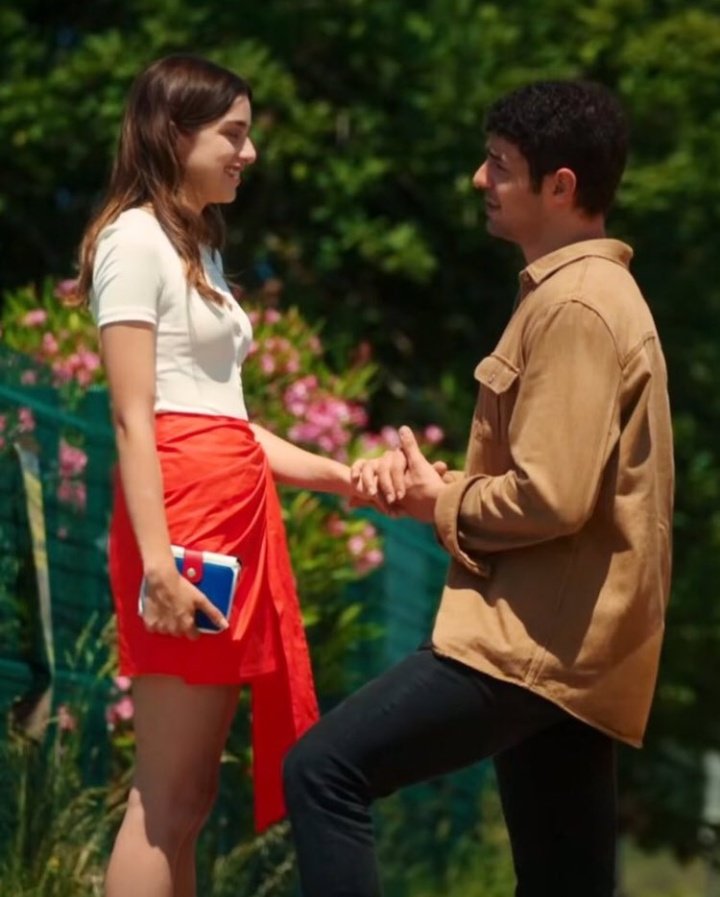 gülüşün bana oksijen
göremezsem deliricem
bebeğim gel bana sokul
sana kadmelden bahsedicem.. 
#KadMel